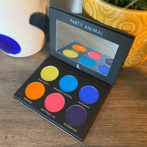 Laura Lee Pressed Pigment Palette